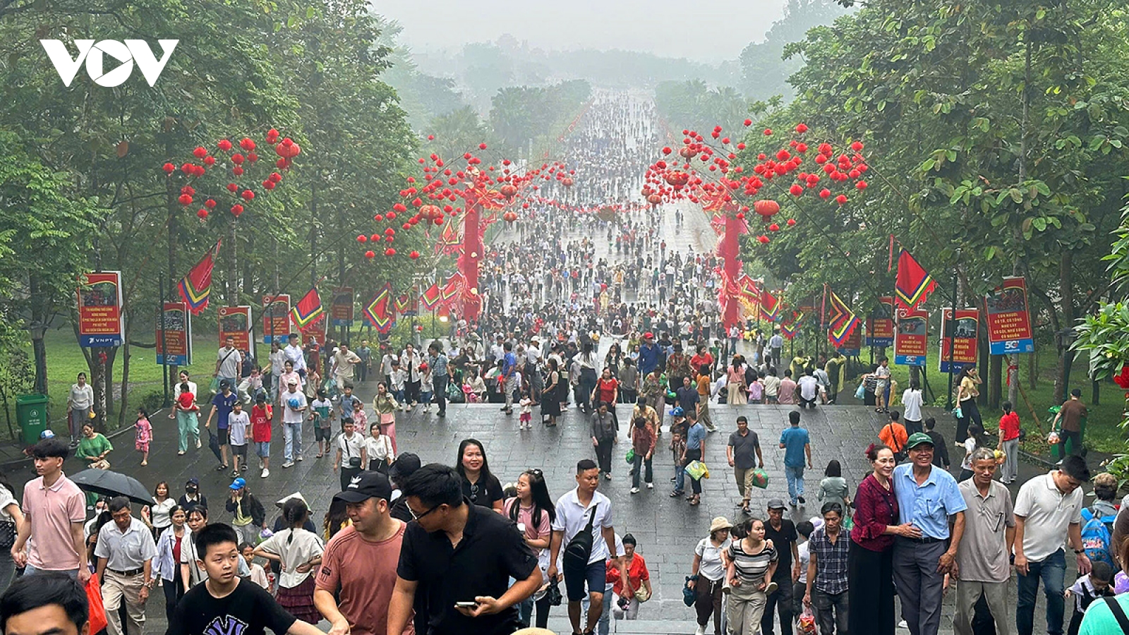 Hơn 60.000 người hành hương về Lễ hội Đền Hùng và Tuần Văn hóa - Du lịch Đất Tổ