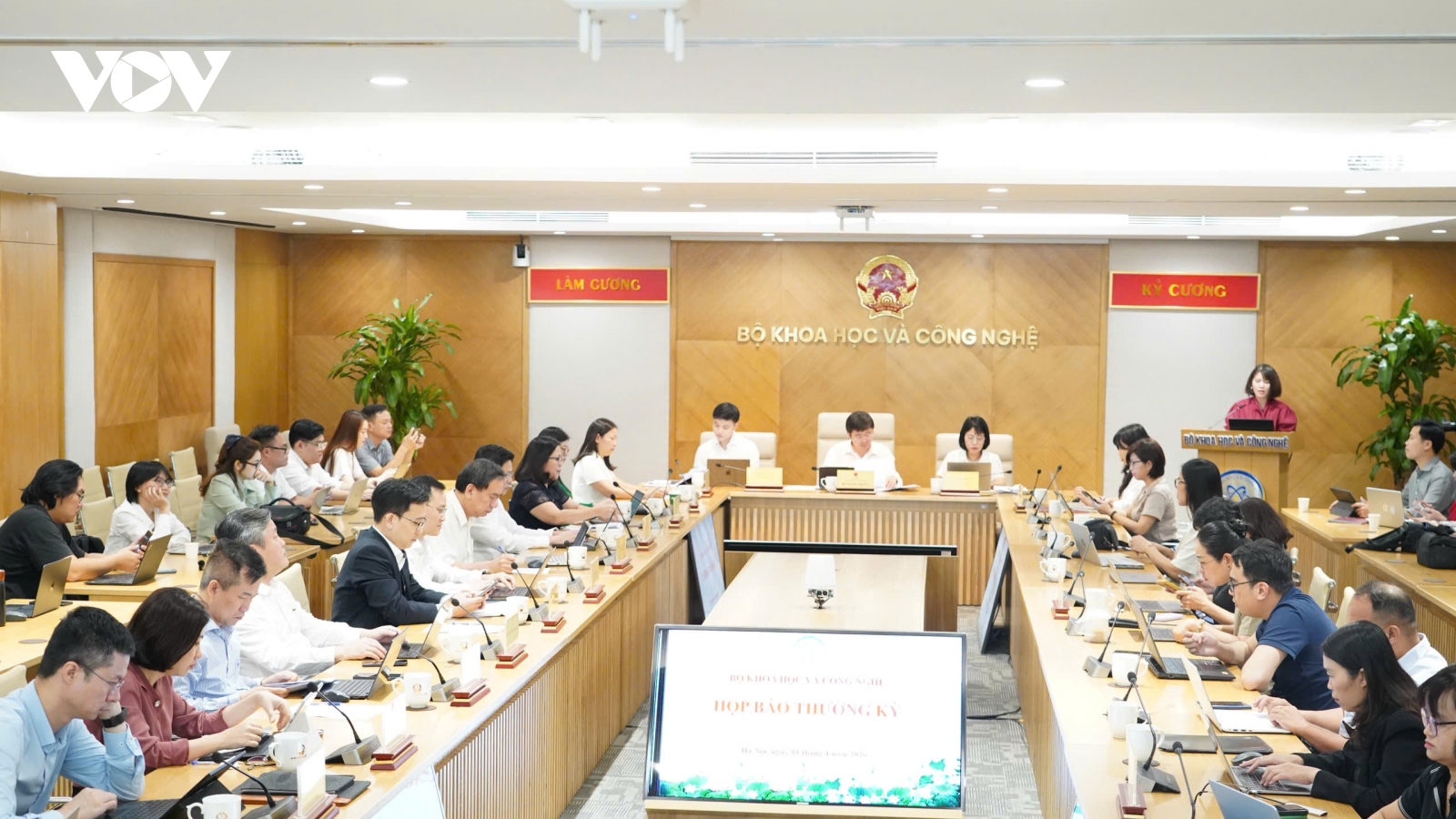 Đấu giá tên miền “.vn” lần đầu: Khẳng định giá trị tài sản số Việt