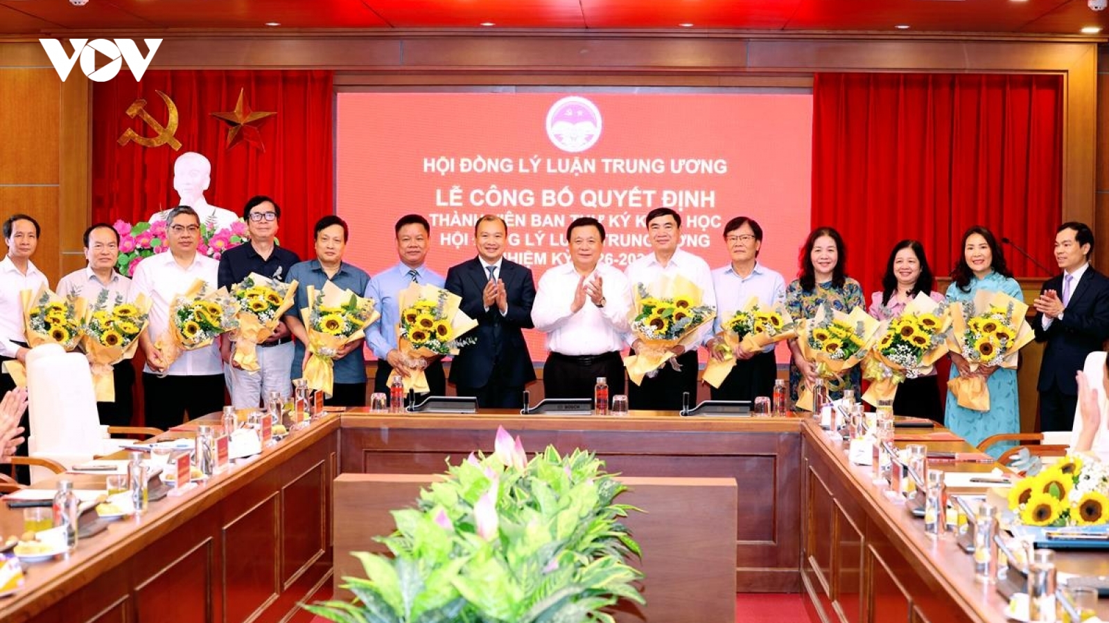 Công bố quyết định thành viên Ban Thư ký khoa học Hội đồng Lý luận Trung ương