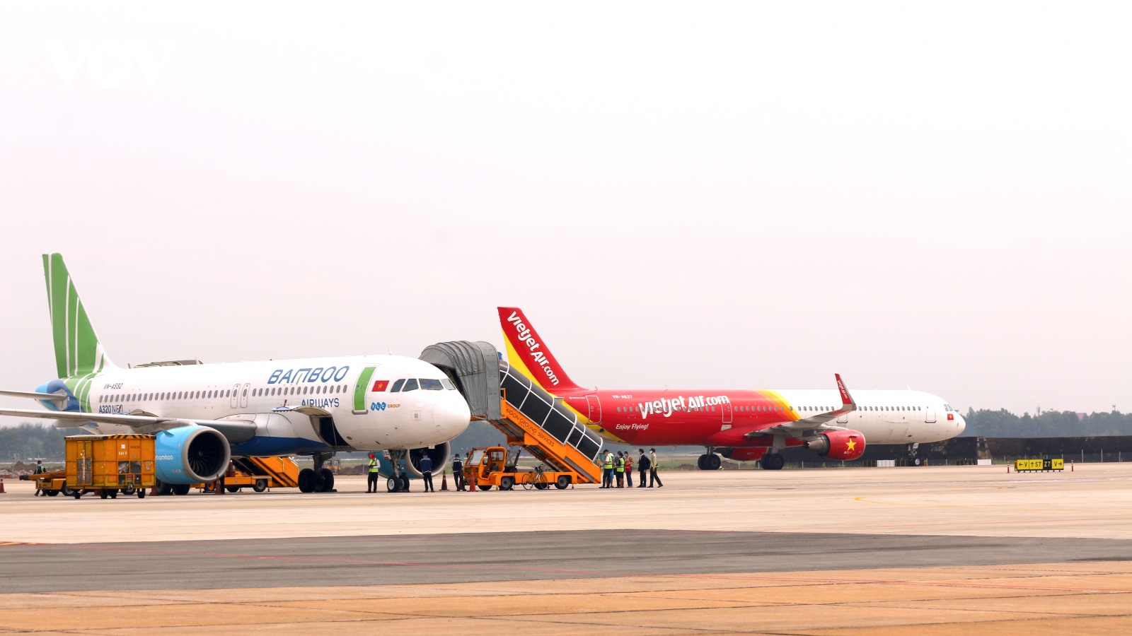 Du lịch, hàng không nỗ lực tìm cách thích ứng trước "cú sốc kép"