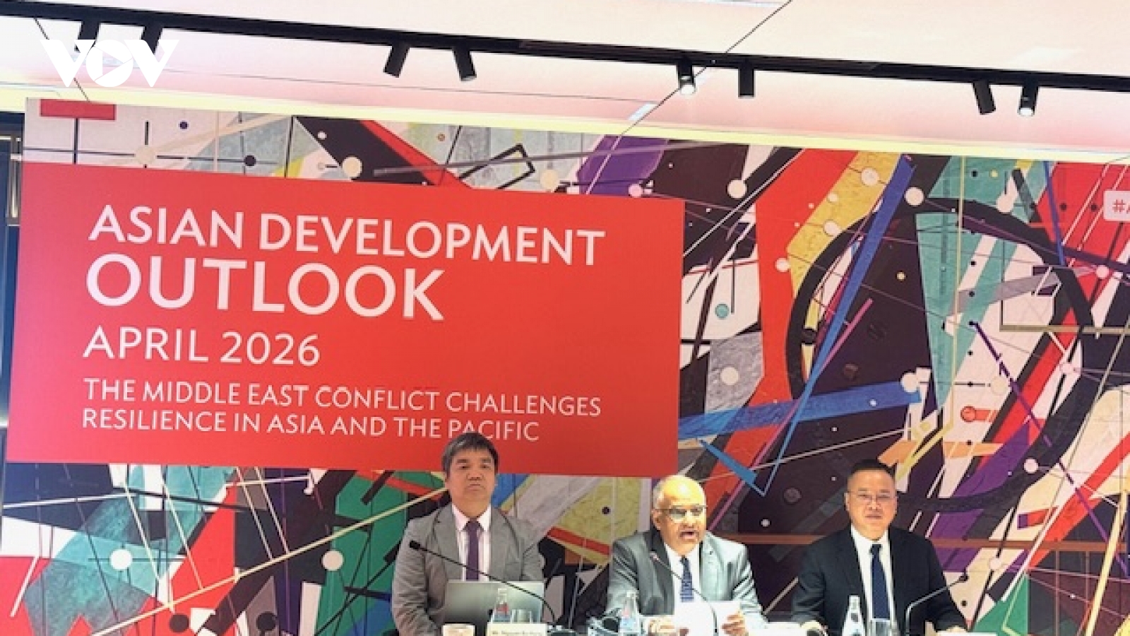 Vietnam’s economy stays resilient despite global challenges, says ADB