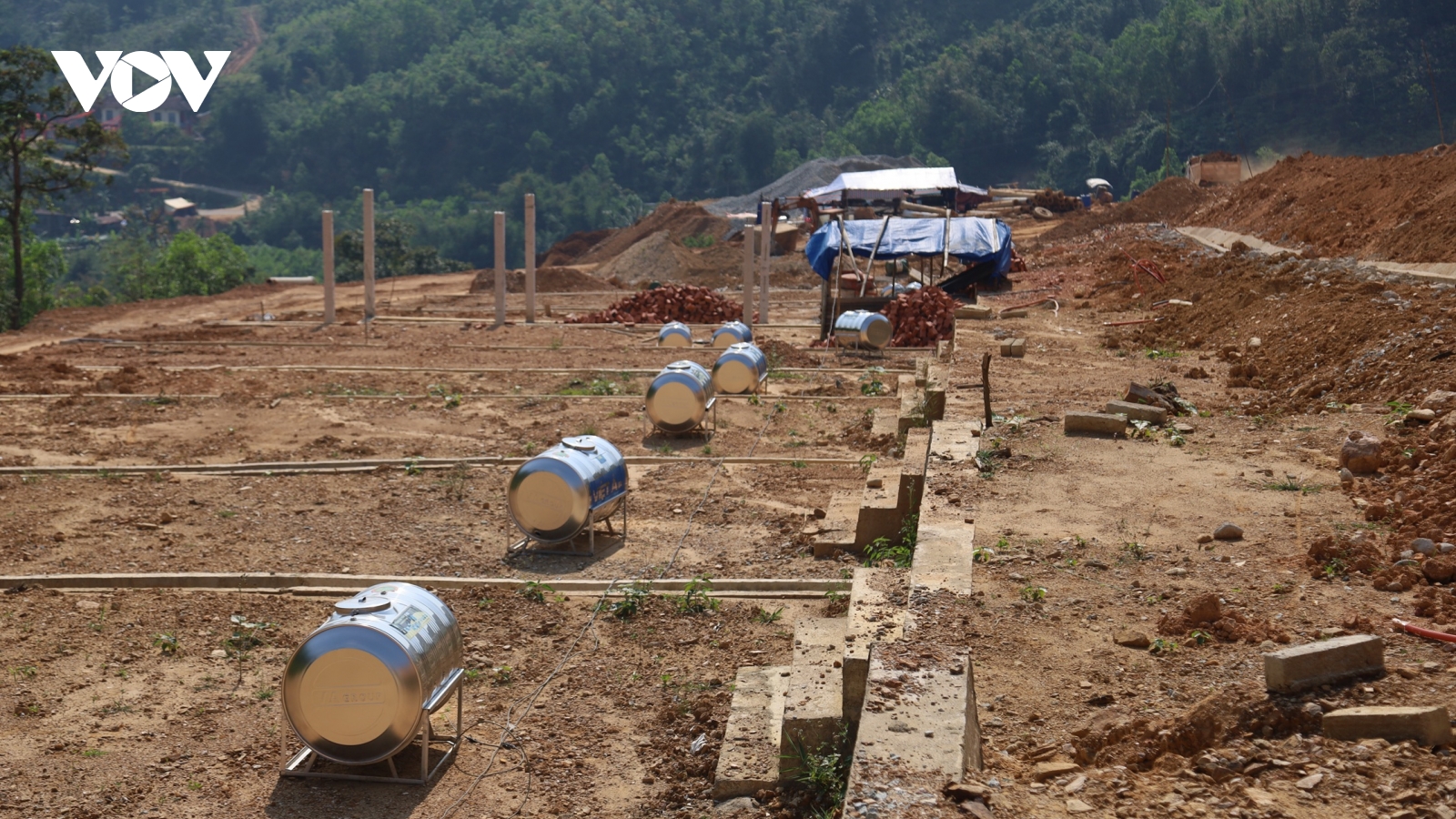 Khẩn trương xây dựng các khu tái định cư tại vùng cao Trà Bồng