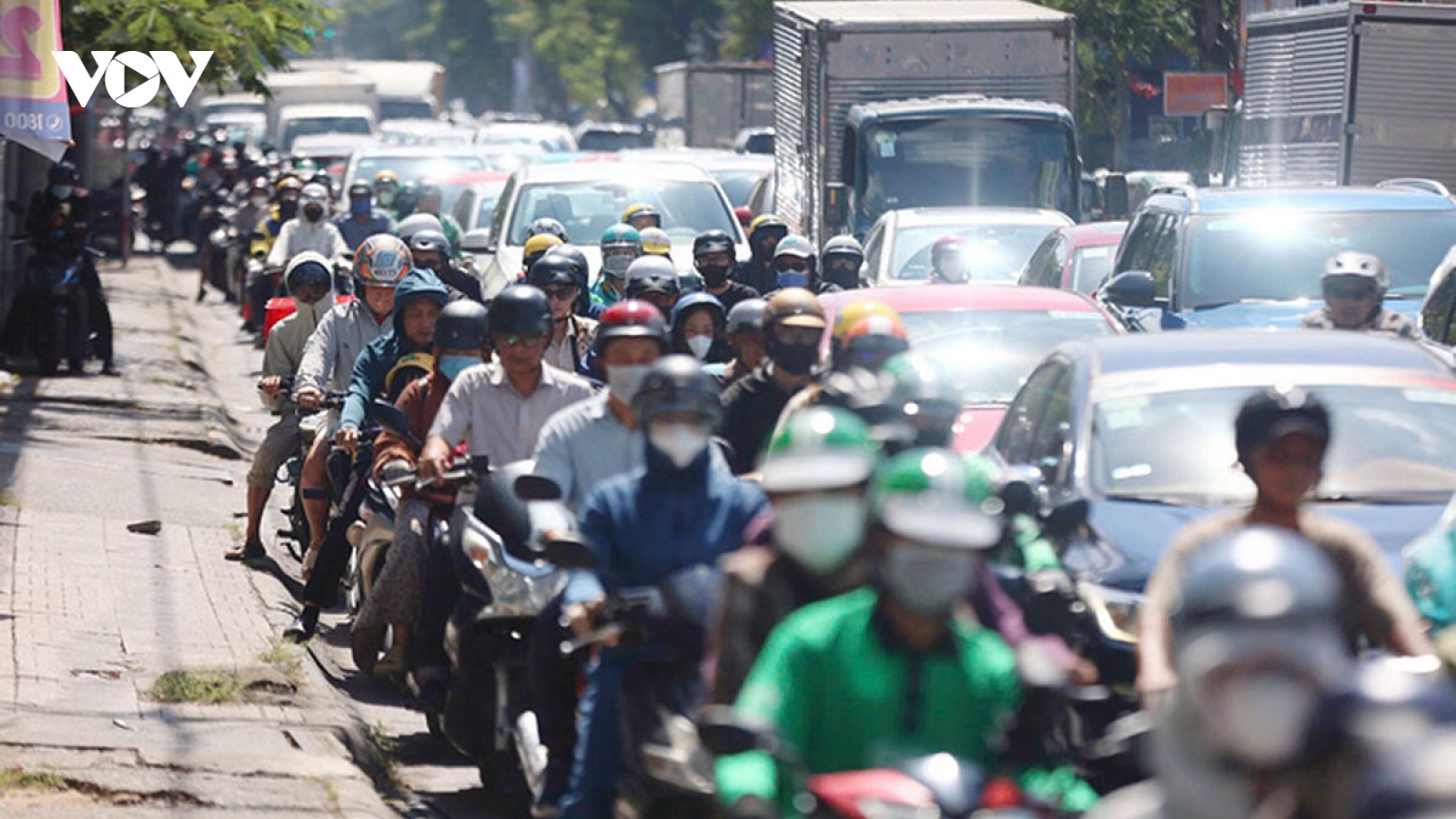 Chi tiết mức hỗ trợ dự kiến khi Hà Nội thí điểm cấm xe xăng ở Vành đai 1