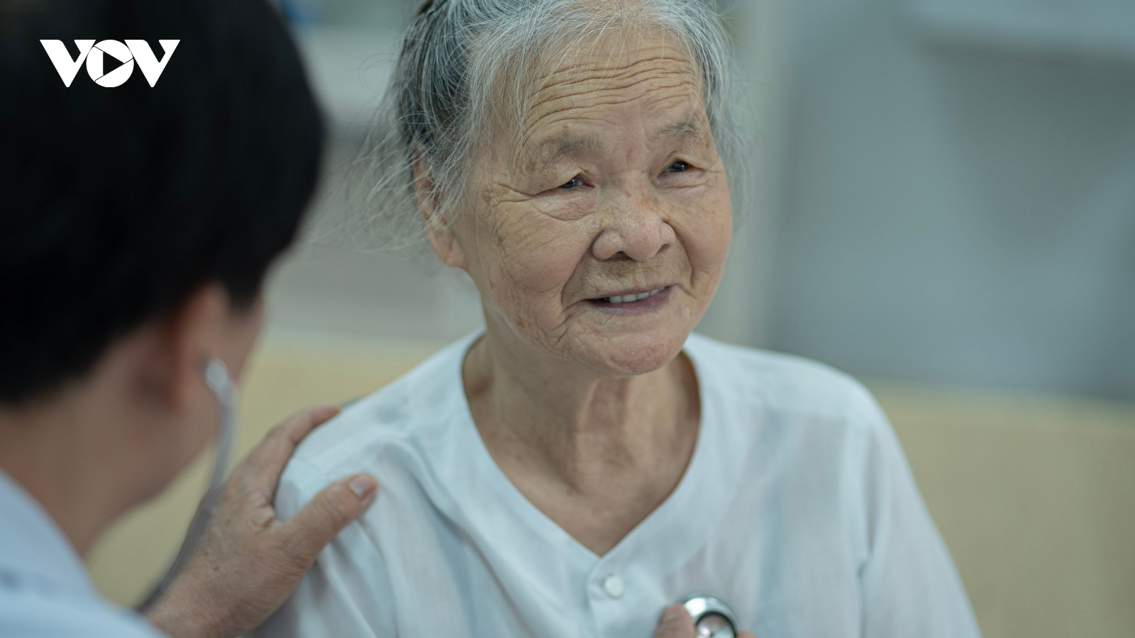 Đi gần nhà, khám miễn phí, người dân thêm kỳ vọng về một Việt Nam khỏe mạnh