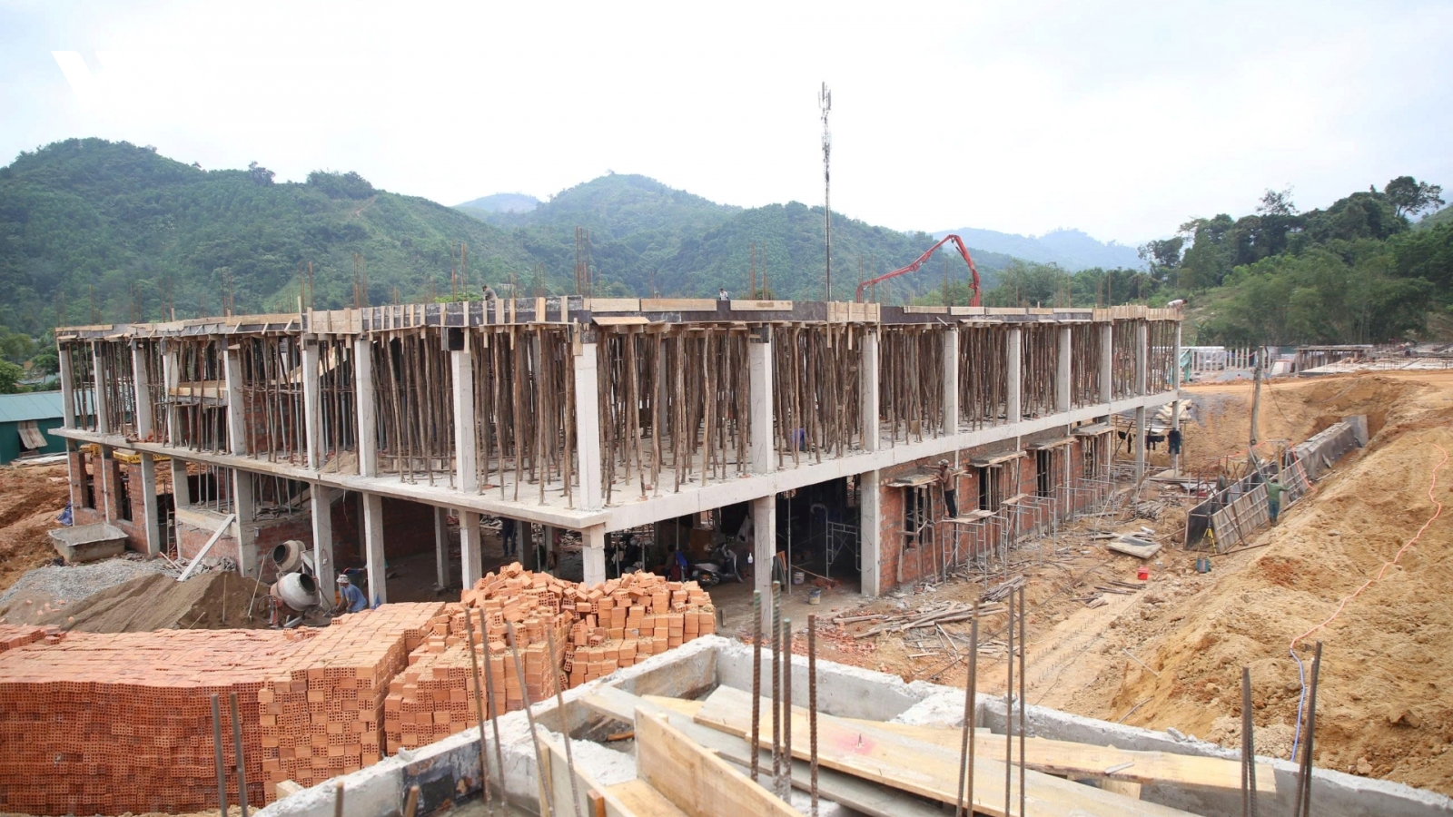 Quảng Trị phấn đấu hoàn thành trường nội trú vùng biên phục vụ năm học mới