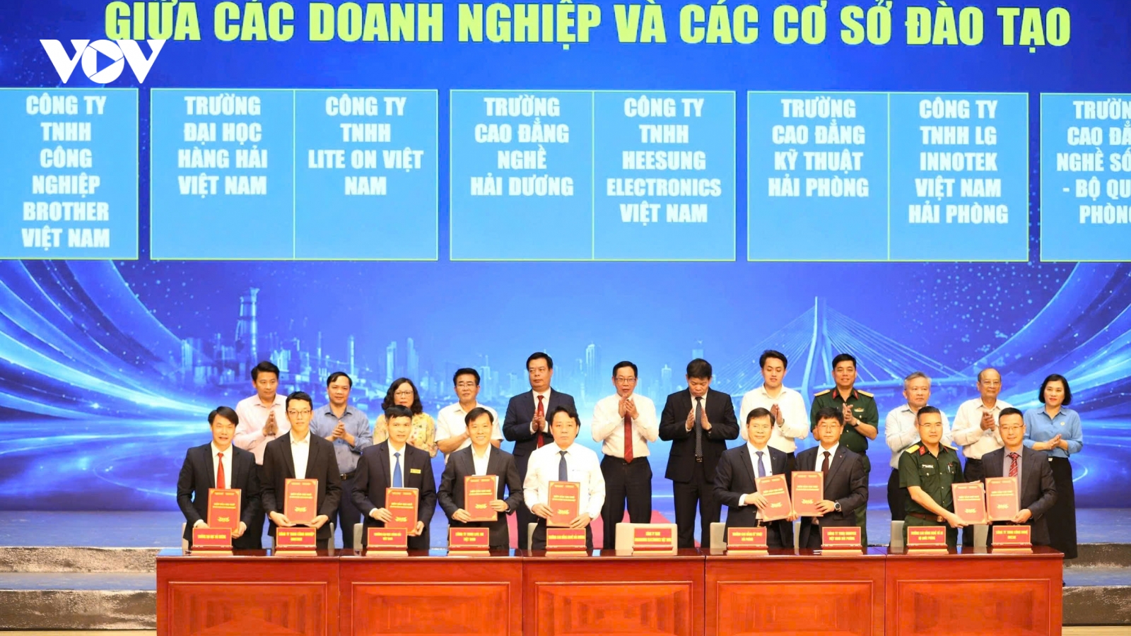 Hải Phòng đẩy mạnh kết nối, thu hút nhân lực cho các khu công nghiệp, khu kinh tế