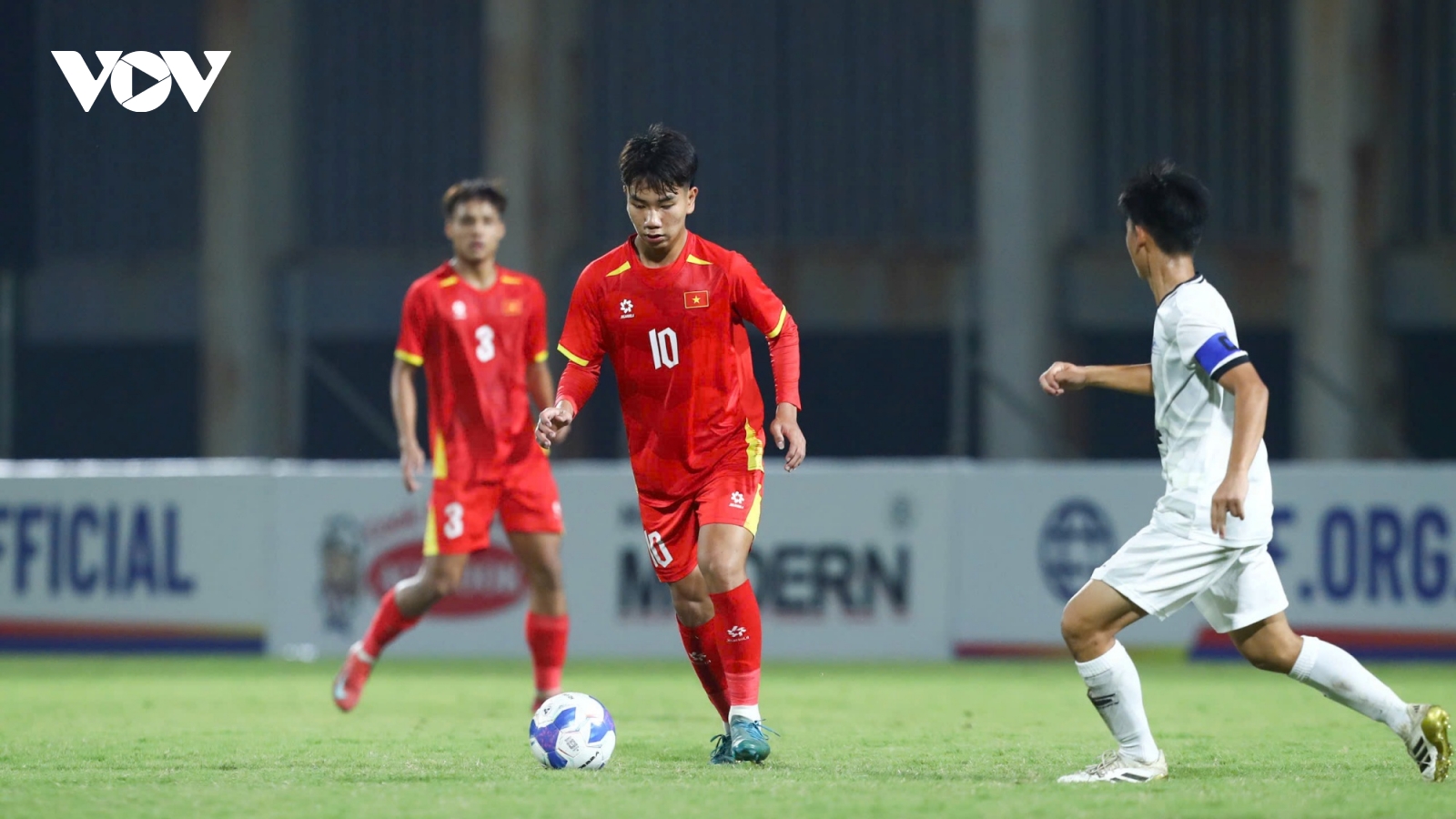 Lịch thi đấu và trực tiếp bóng đá Việt Nam hôm nay 13/4