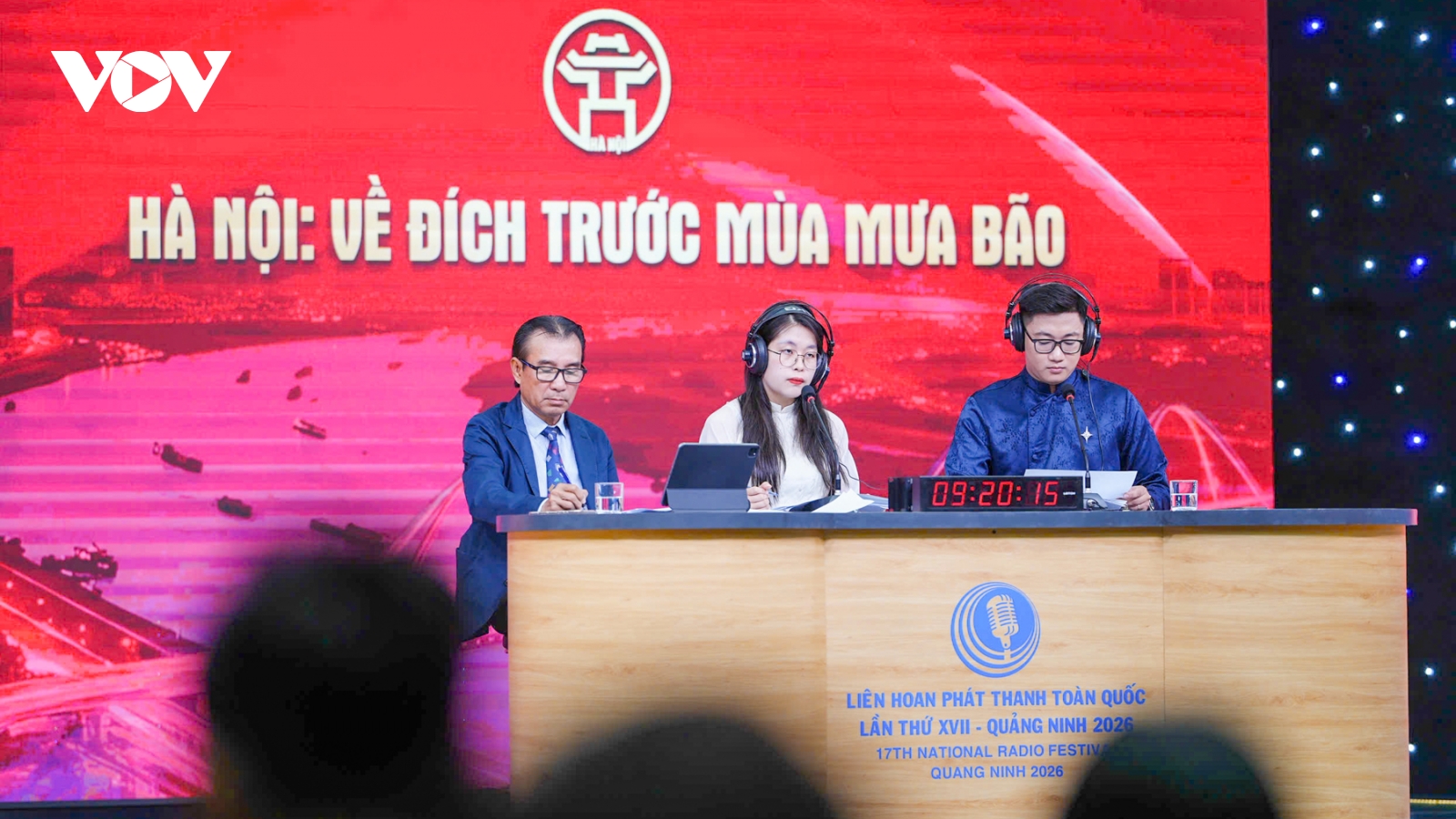 Sôi động thi phát thanh trực tiếp mở màn LHPT toàn quốc lần thứ XVII ở Quảng Ninh