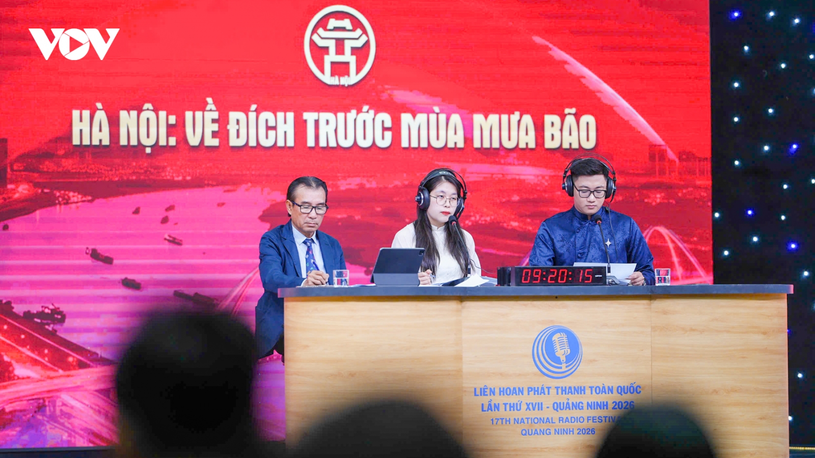 Sôi động thi phát thanh trực tiếp mở màn LHPT toàn quốc lần thứ XVII ở Quảng Ninh
