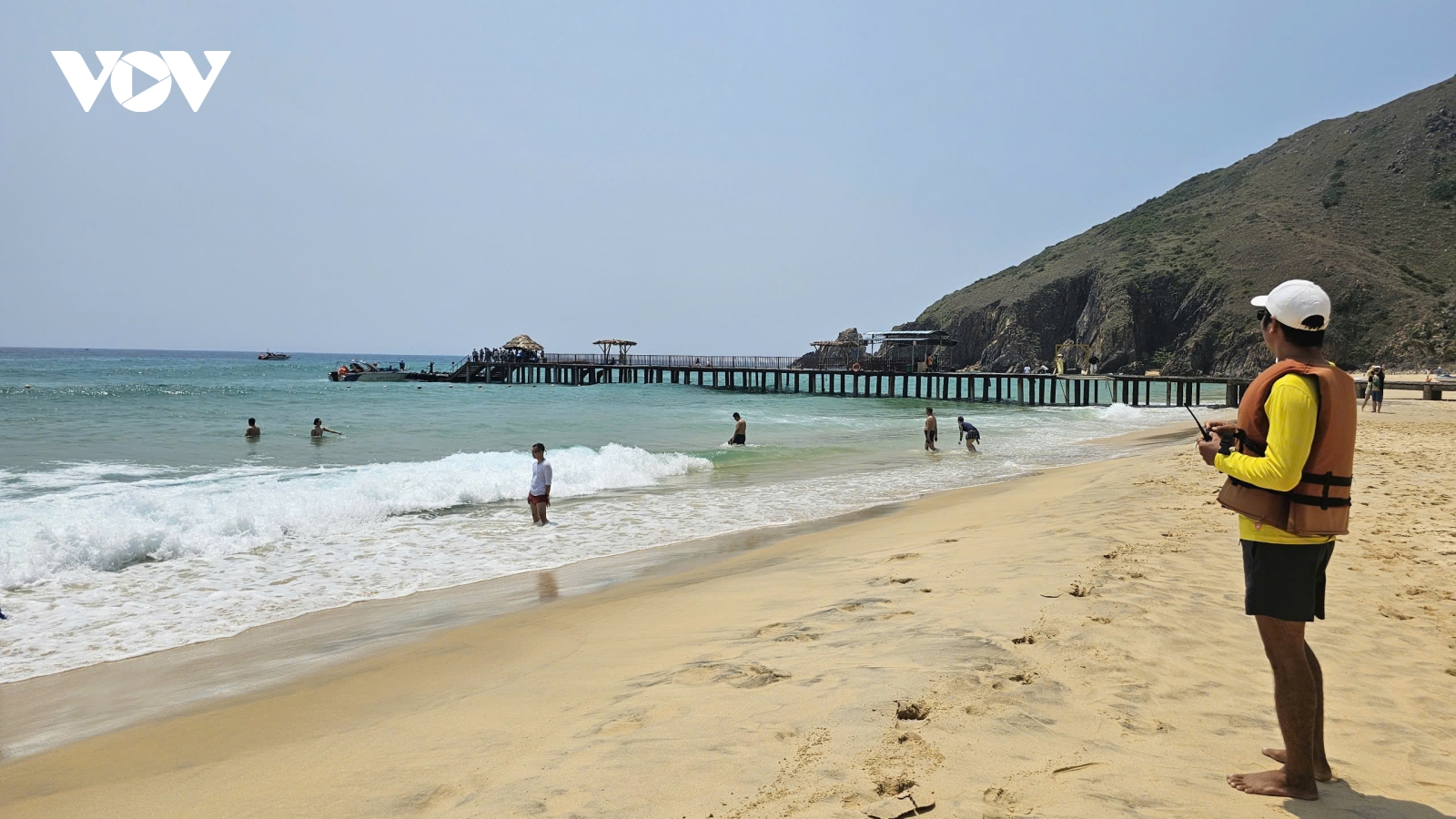 Gia Lai nâng cao tính an toàn, chuyên nghiệp trong mùa du lịch biển