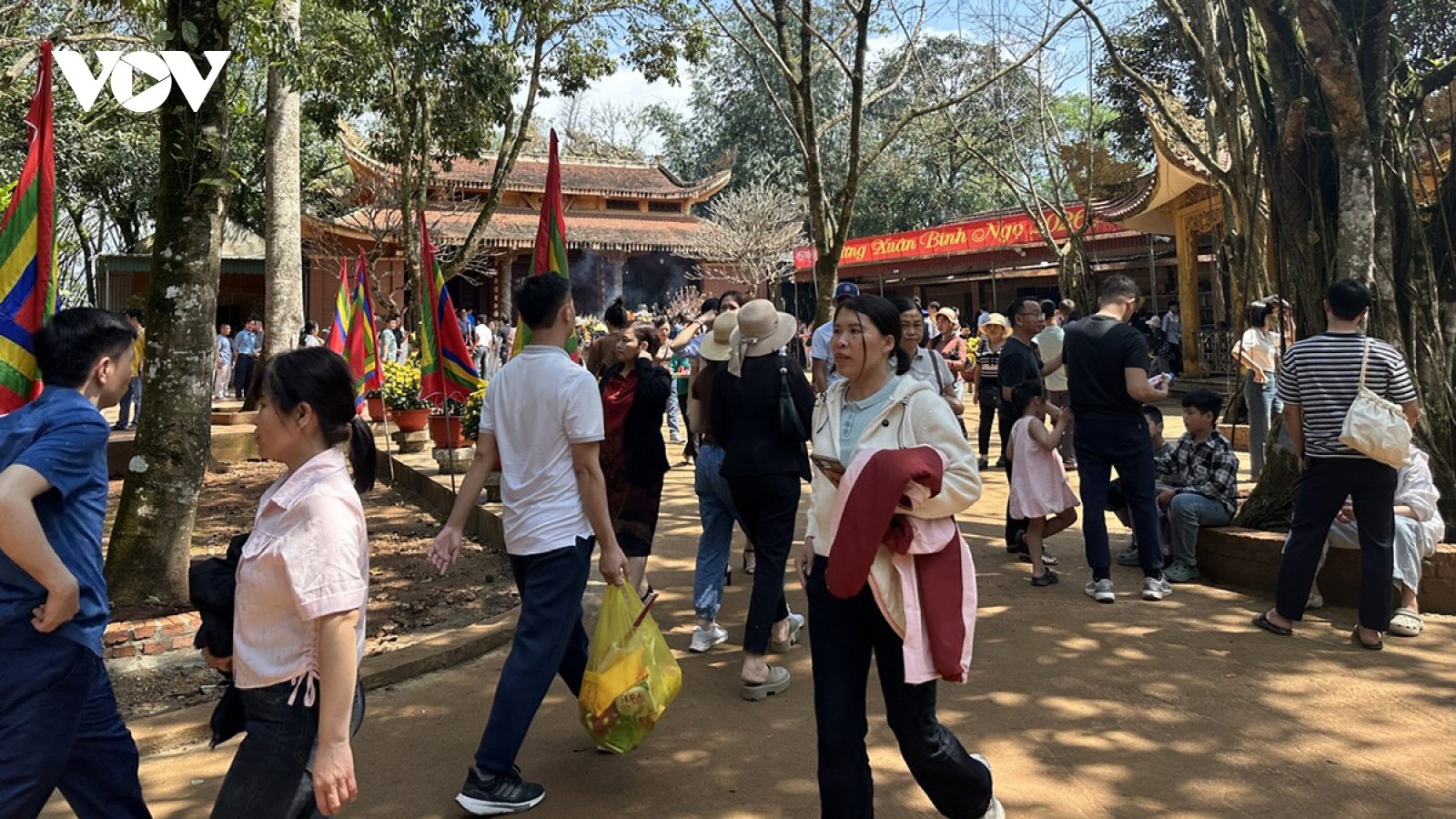 Nắng nóng lan rộng miền Trung, có nơi vượt 38°C