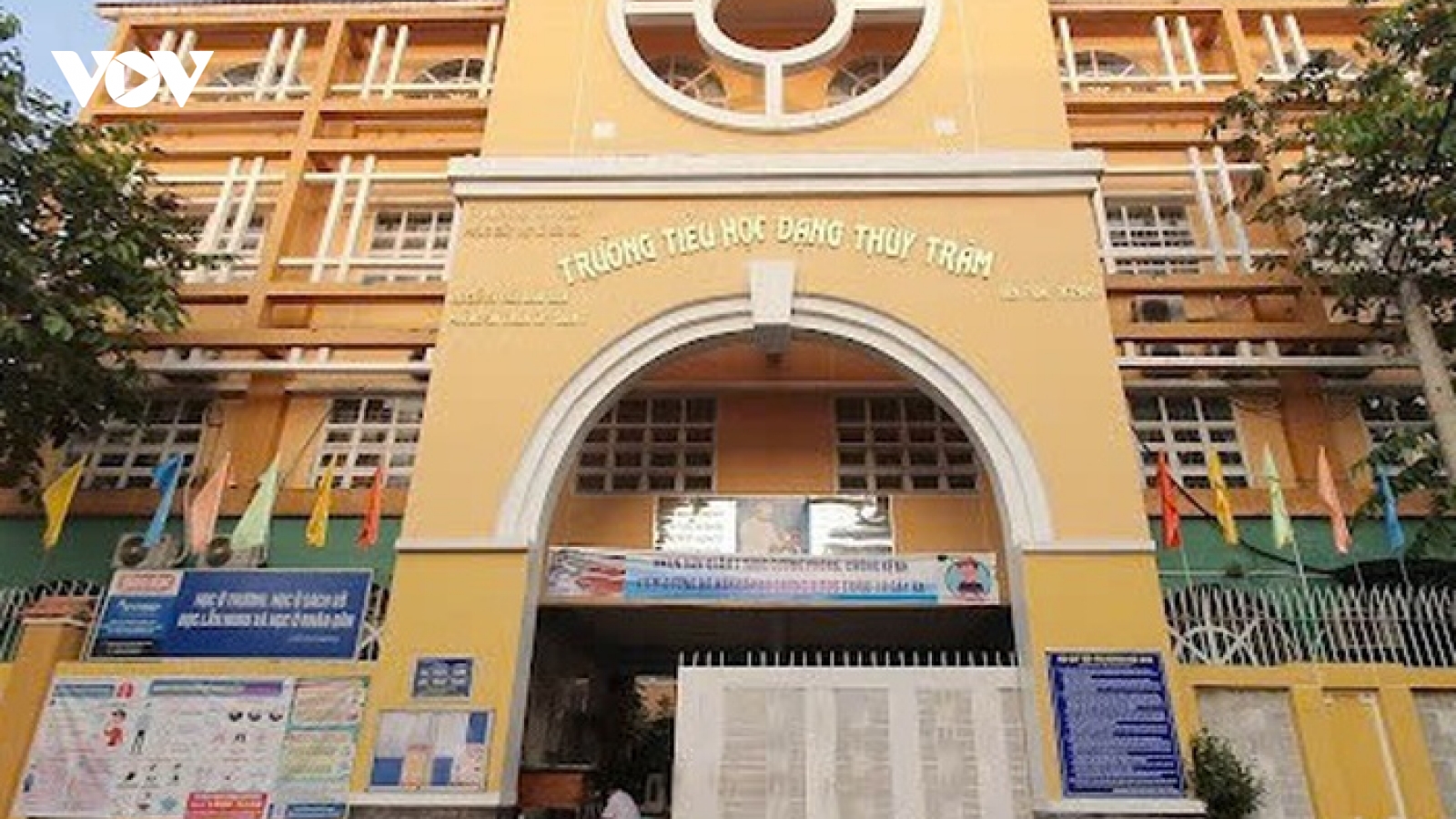 Số ca nghi ngộ độc tại Trường Tiểu học Đặng Thùy Trâm tăng lên 46 ca