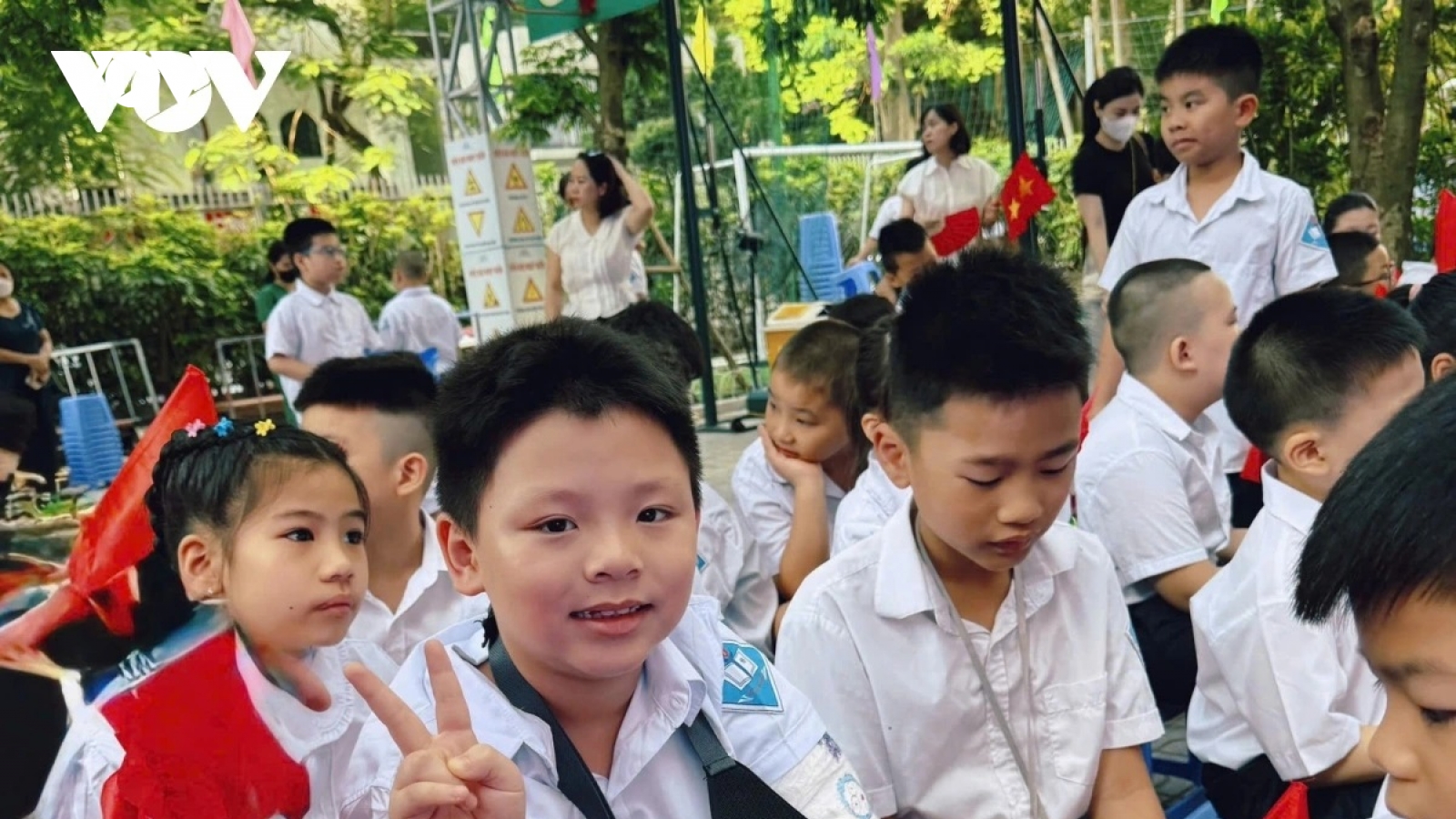 Giảm trừ chi phí y tế, giáo dục khi tính thuế: Cần rộng tay hơn