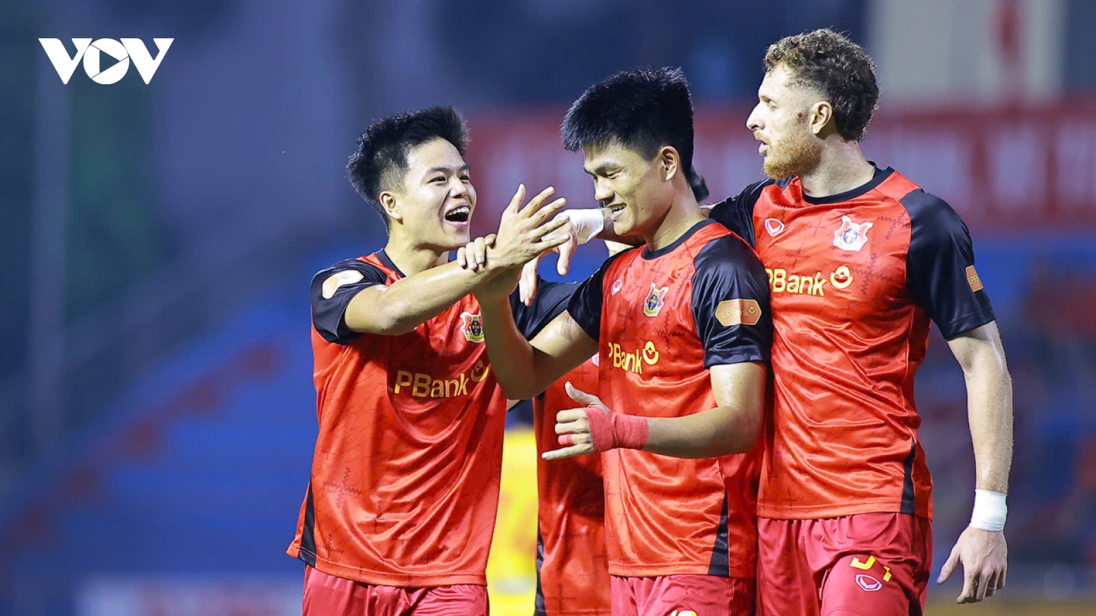 Bảng xếp hạng V-League mới nhất: Ninh Bình áp sát vị trí nhì bảng