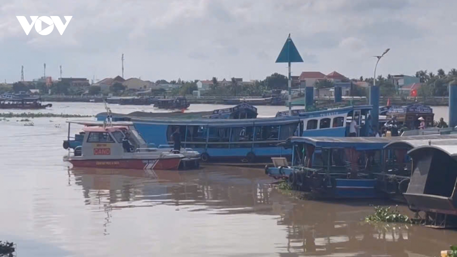 Dự sinh nhật dưới thuyền, 2 người mất tích trên sông ở Đồng Tháp