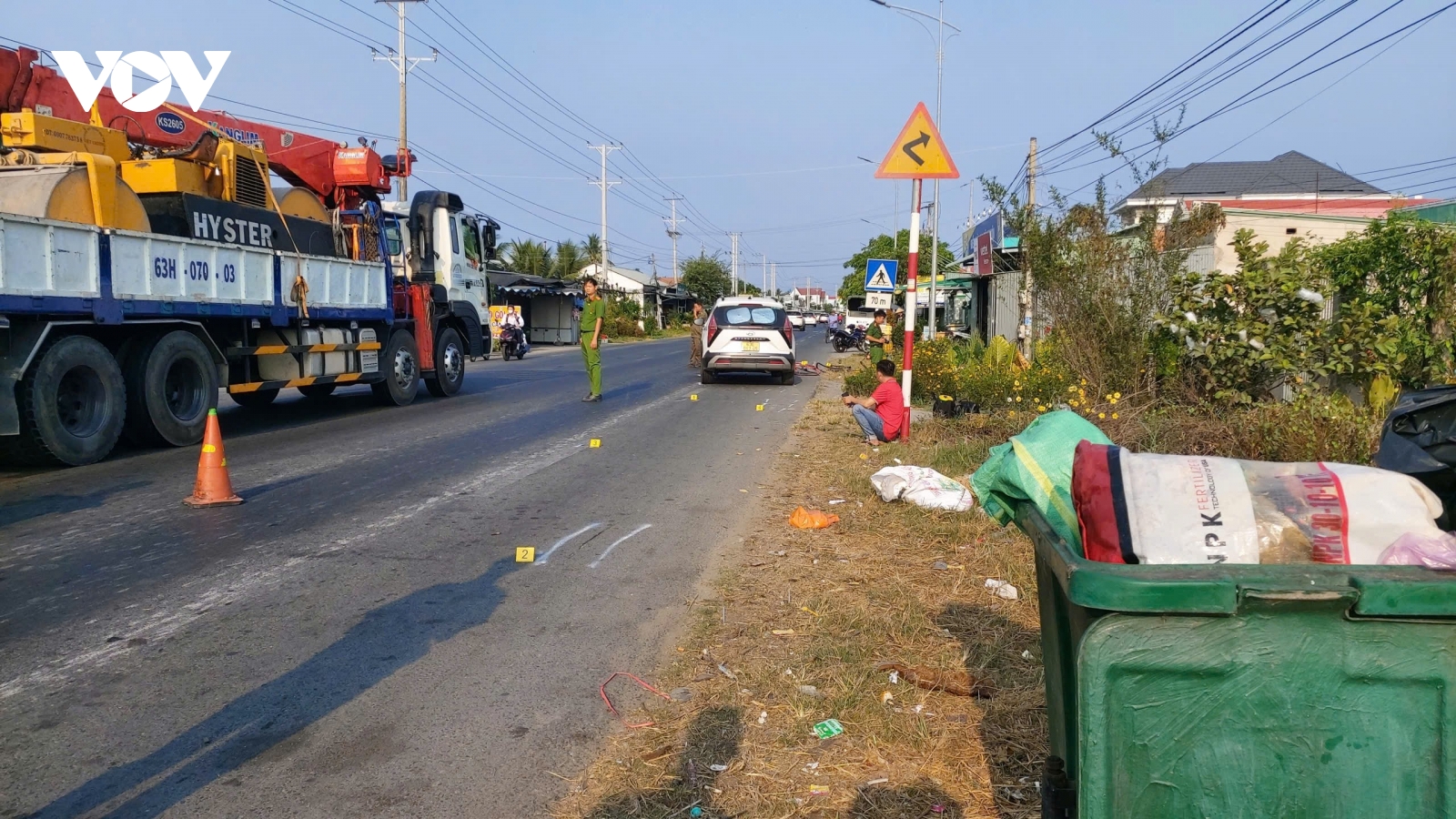 Hai người đi tập thể dục thương vong sau khi va chạm với ô tô ở Đồng Tháp