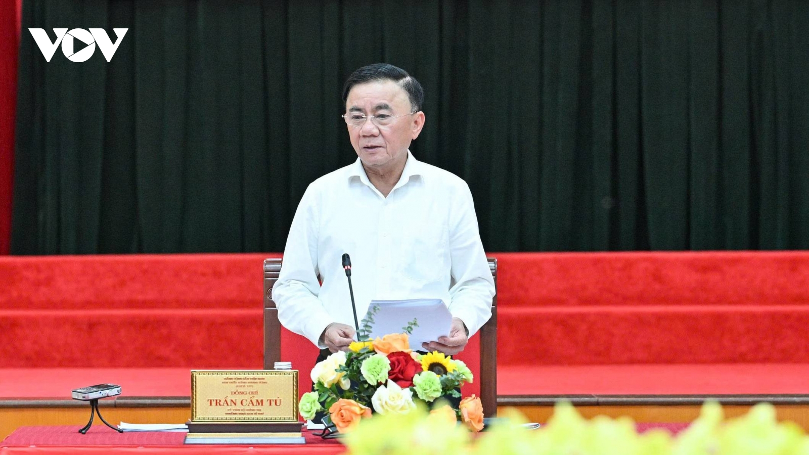 Ông Trần Cẩm Tú: Khẩn trương hoàn thiện sắp xếp tổ dân phố, thôn, xóm