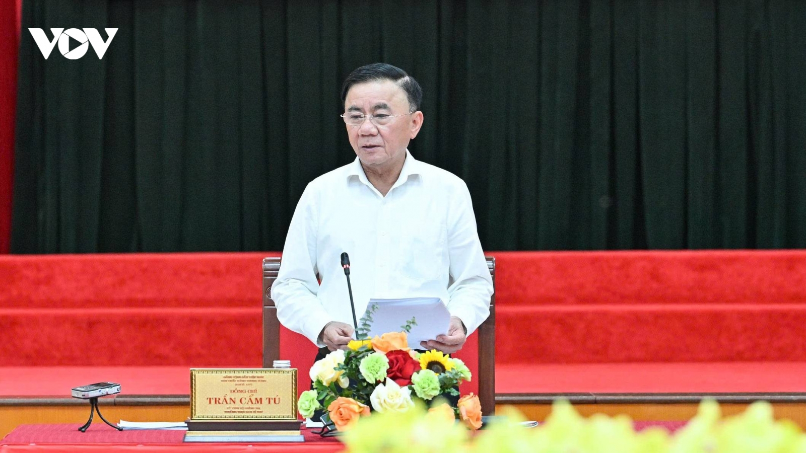 Ông Trần Cẩm Tú: Khẩn trương hoàn thiện sắp xếp tổ dân phố, thôn, xóm