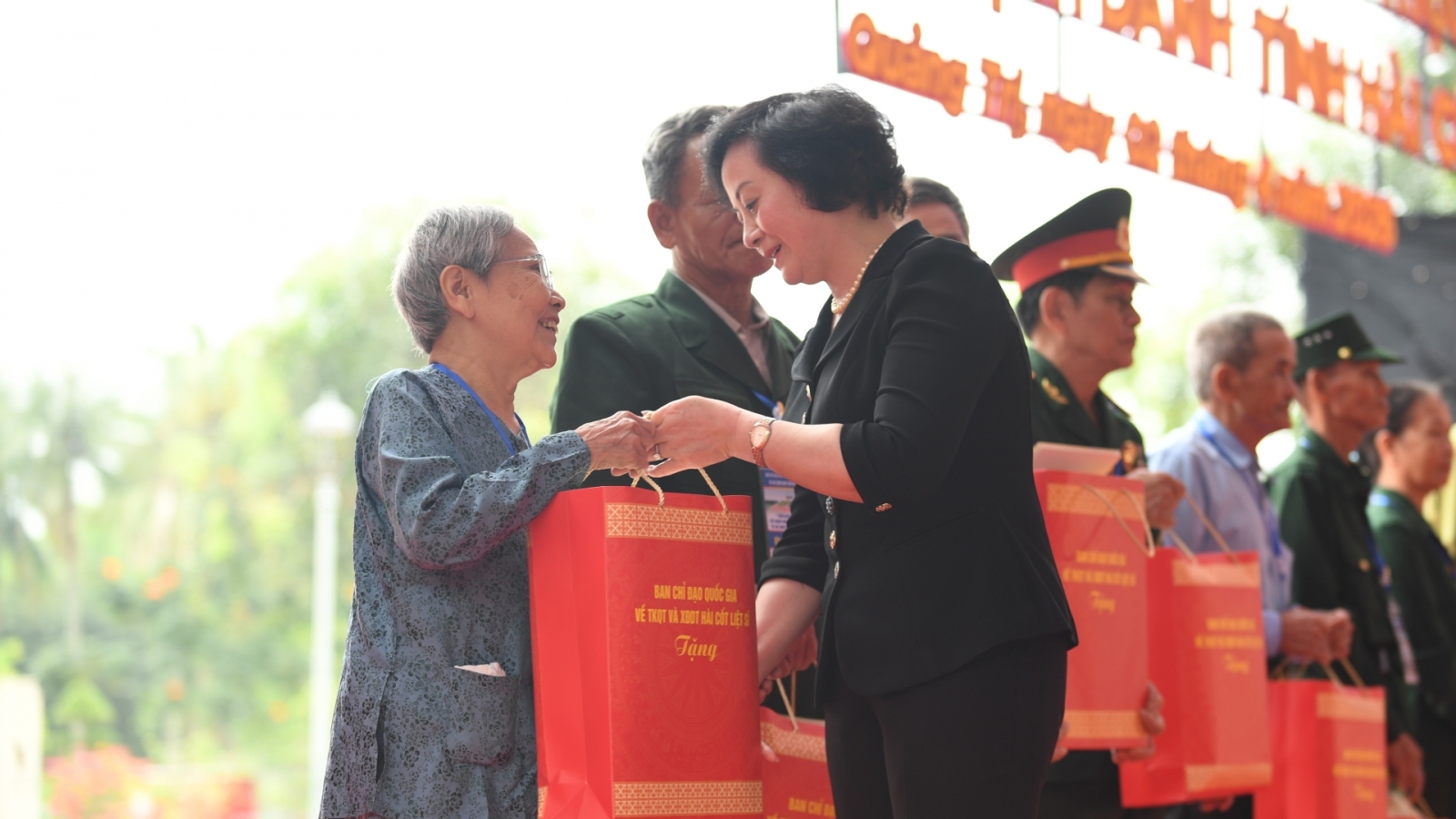 Nỗ lực 500 ngày đêm quy tập hàng nghìn hài cốt liệt sĩ