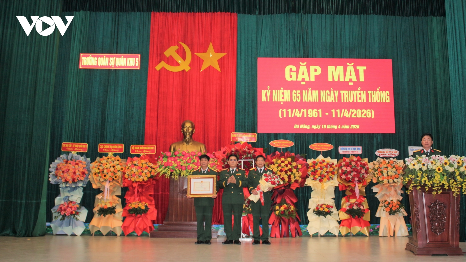 Trường Quân sự Quân khu 5 huấn luyện gần 1.500 cán bộ Quân đội Lào và Campuchia