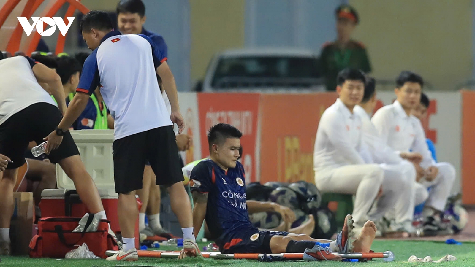 HLV Polking báo tin vui cho người hâm mộ CAHN về chấn thương của Quang Hải