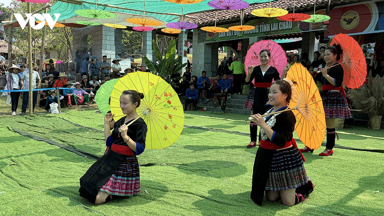 Khám phá phiên chợ vùng cao “Sắc màu Lai Châu” giữa lòng Hà Nội