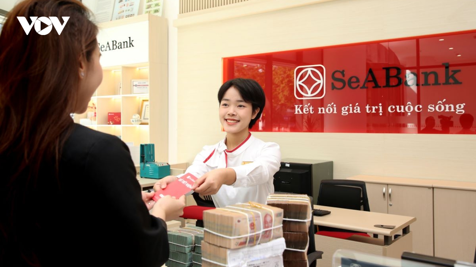SeABank giảm 0,5%/năm lãi suất huy động