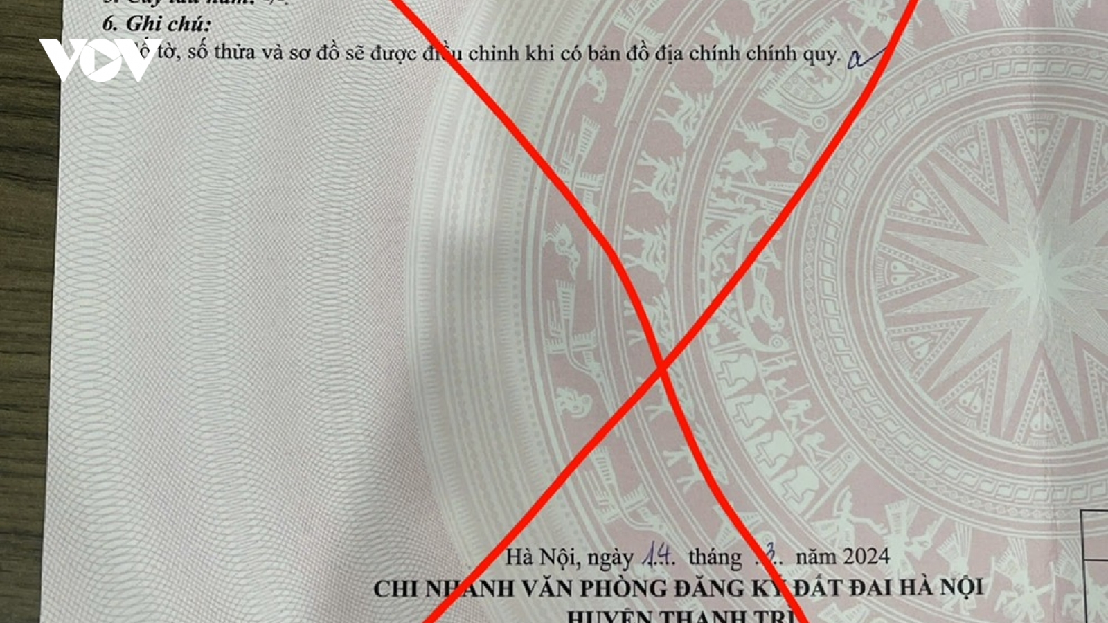Hà Nội xuất hiện sổ đỏ giả với thủ đoạn vô cùng tinh vi