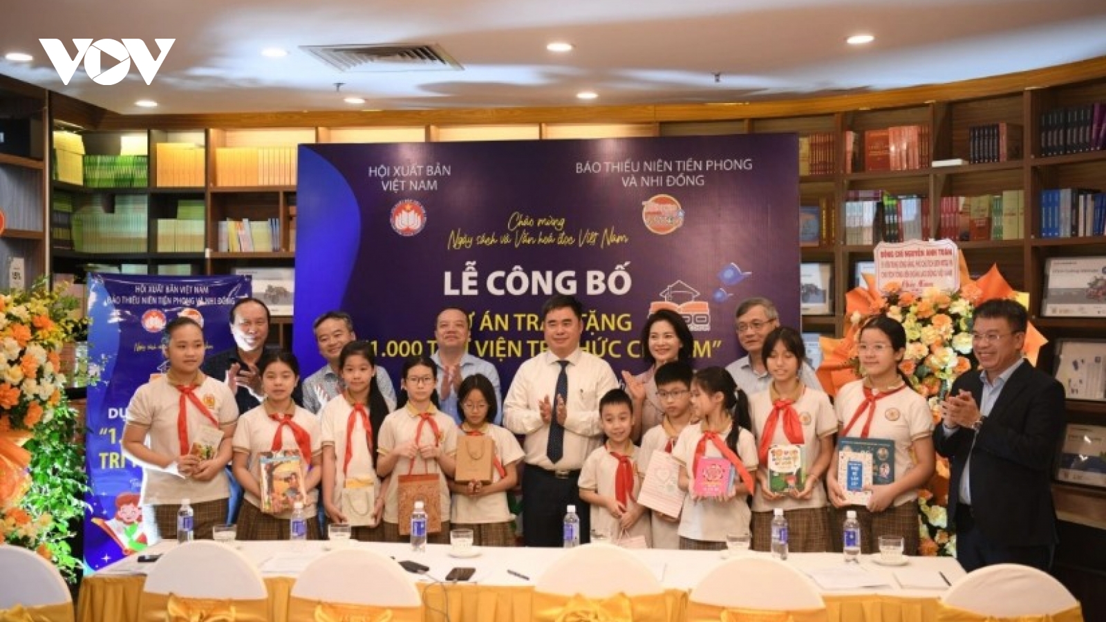 Project to build 1,000 libraries for students marks Vietnam Reading Culture Day