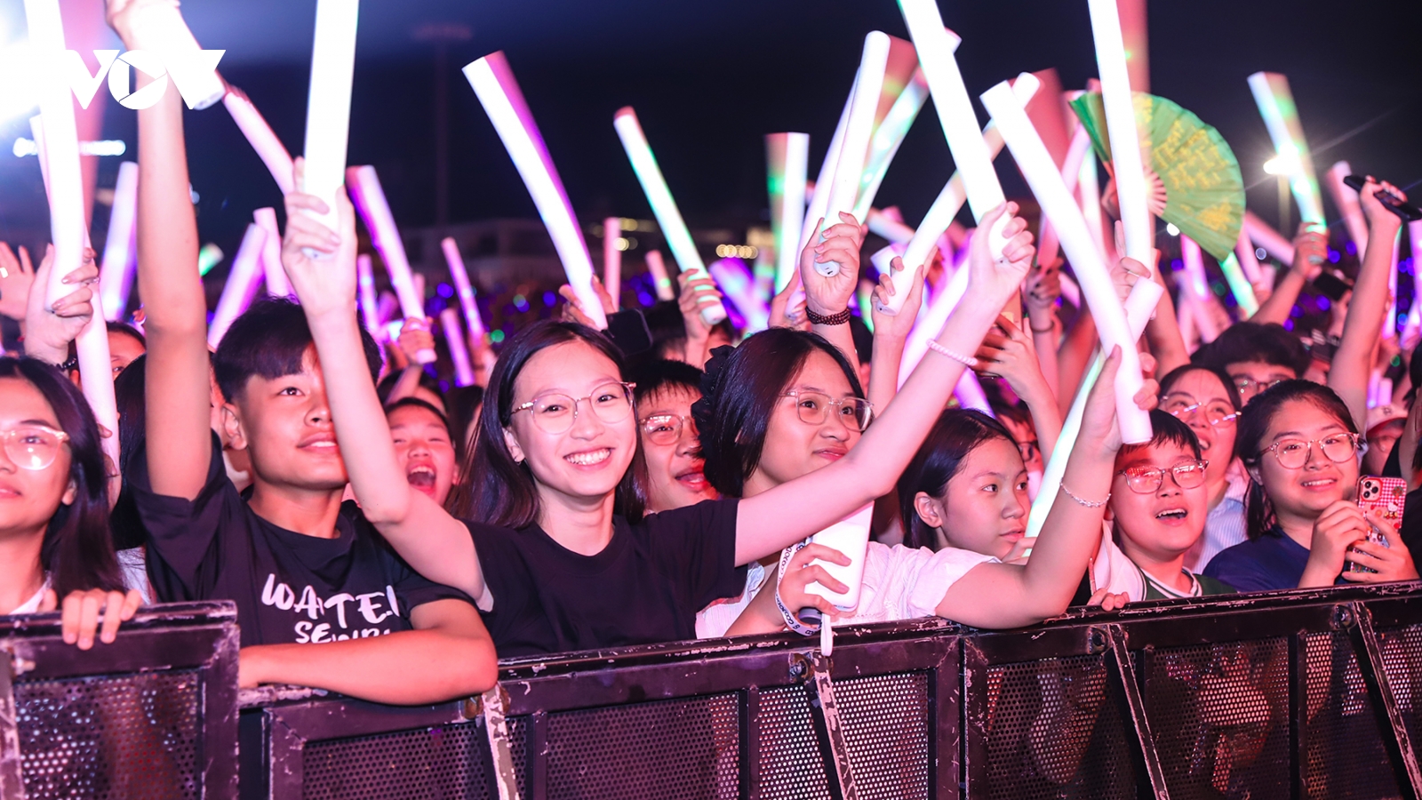 50 nghìn khán giả “cháy” hết mình trong concert “Thanh âm kỷ nguyên mới”