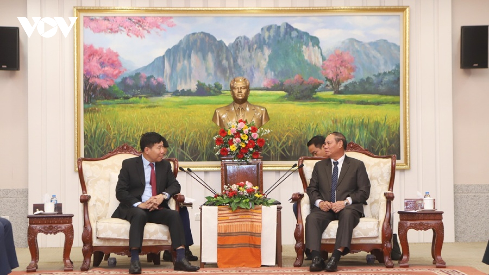 Thứ trưởng Bộ Ngoại giao Nguyễn Mạnh Cường thăm và làm việc tại Lào