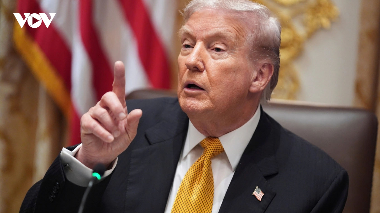 Ông Trump tuyên bố vẫn đàm phán “rất tốt” bất chấp Iran đóng cửa eo biển Hormuz