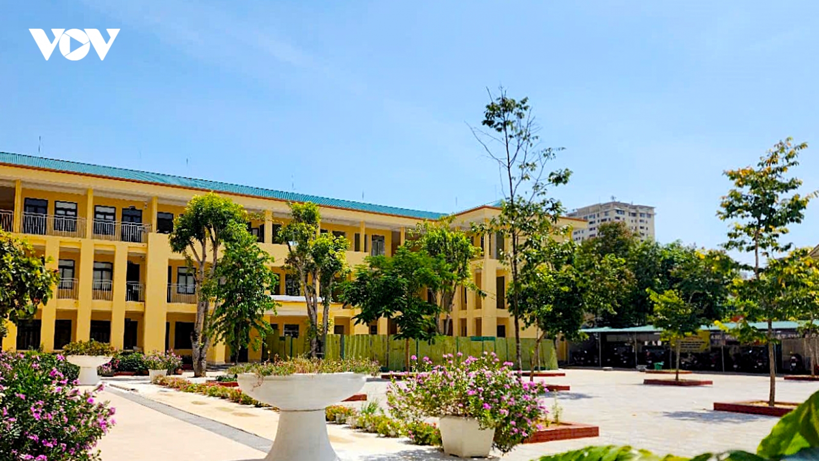 Nghệ An cho phép các trường chủ động điều chỉnh giờ học do nắng nóng gay gắt