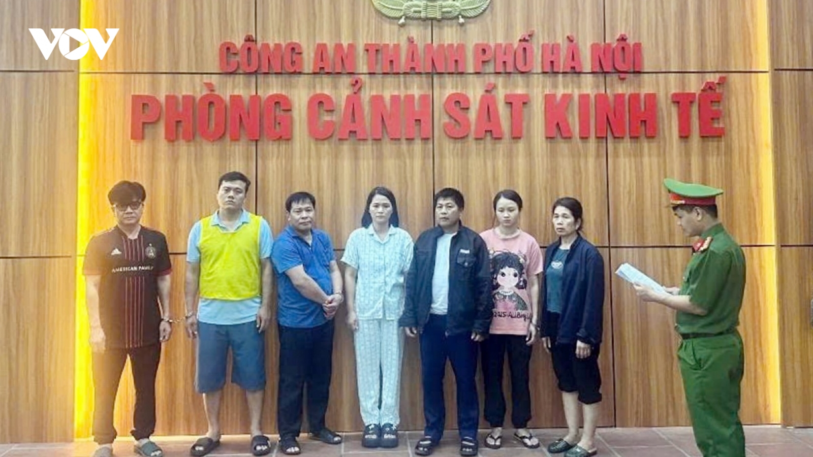 Các đối tượng "tuồn" thịt lợn bệnh vào trường học đã móc nối với cán bộ kiểm dịch