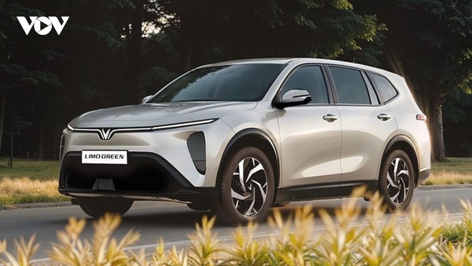 Top 10 xe MPV bán chạy nhất tháng 4/2026: Xe Việt dẫn đầu, bỏ xa các đối thủ