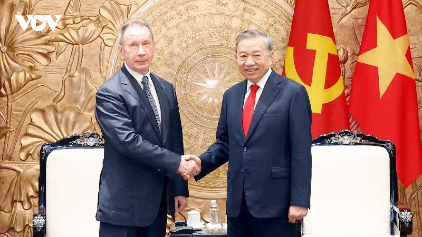 Tổng Bí thư, Chủ tịch nước tiếp Giám đốc Cơ quan Vệ binh Quốc gia Liên bang Nga