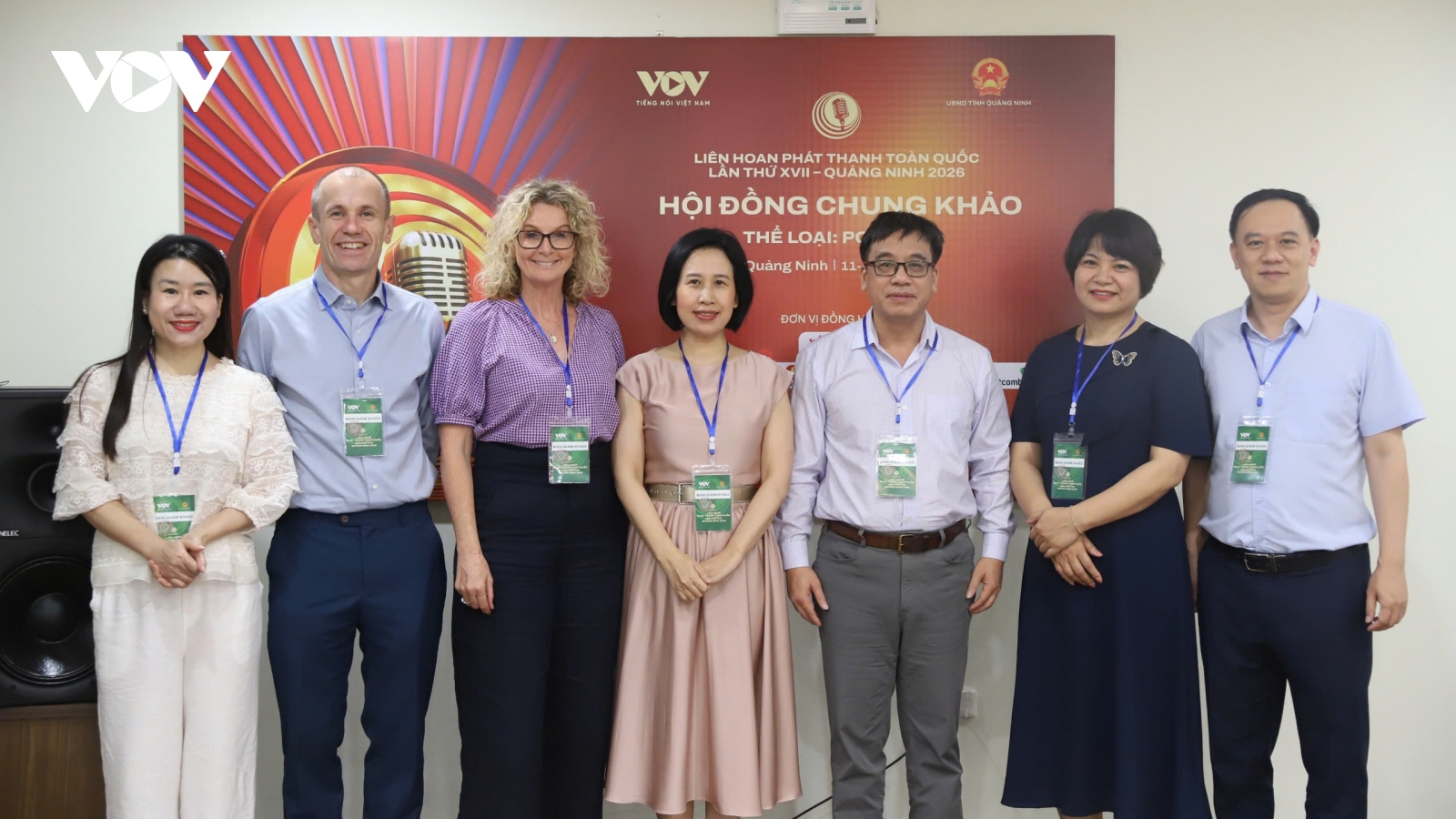 Từ phát thanh truyền thống đến podcast: Bước chuyển mình chinh phục công chúng