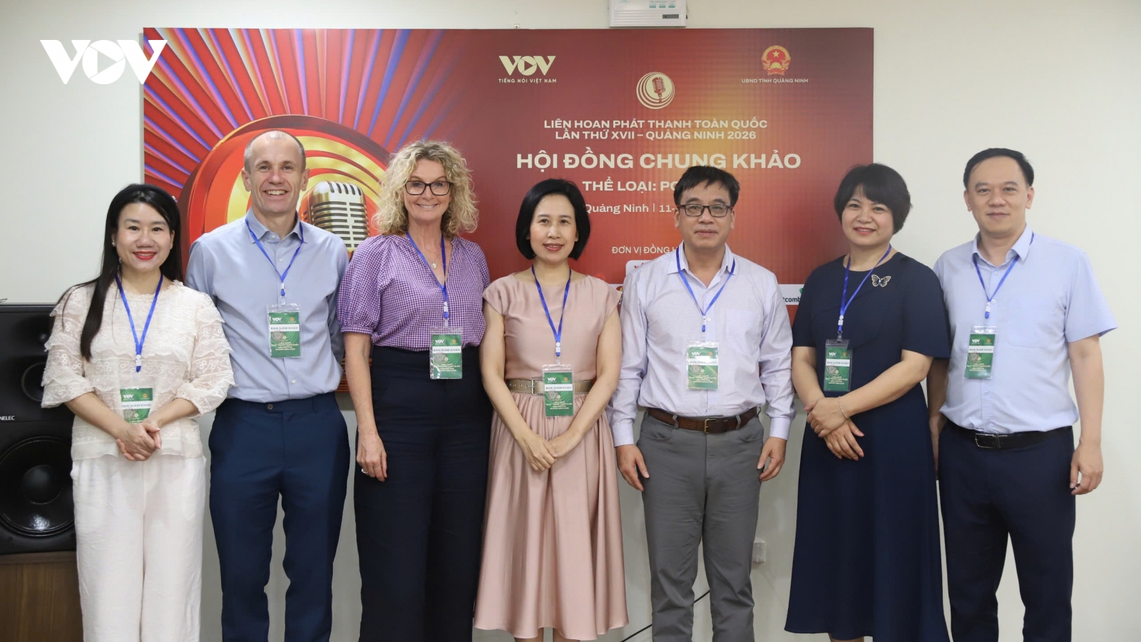 Từ phát thanh truyền thống đến podcast: Bước chuyển mình chinh phục công chúng
