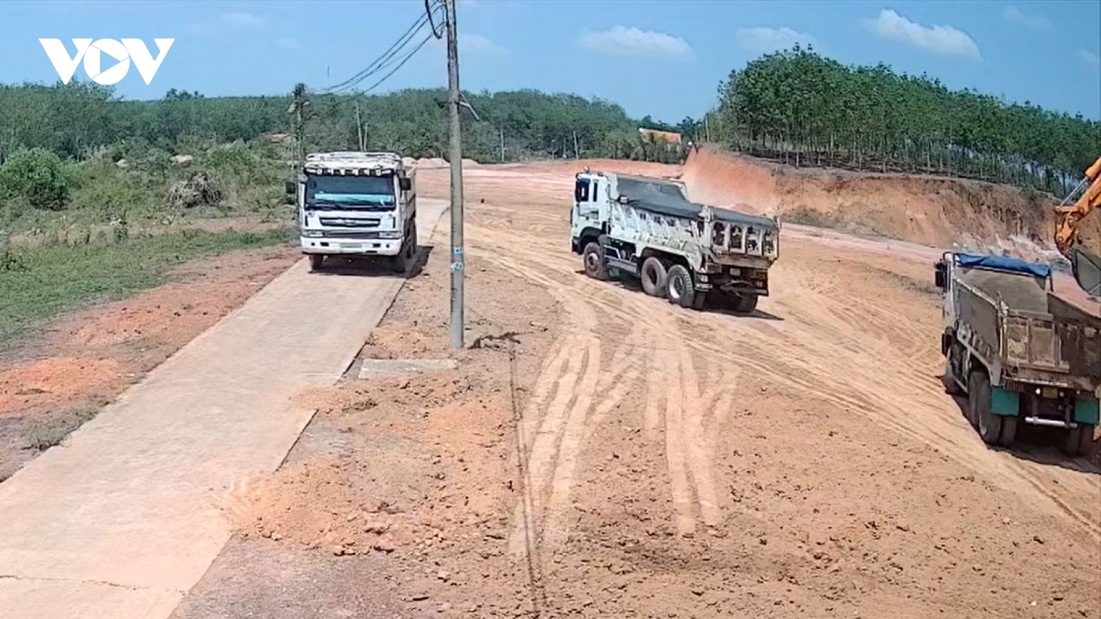 Xác minh vụ nhóm người lạ “khoét” đất gây sạt lở ở Đồng Nai sau phản ánh của VOV