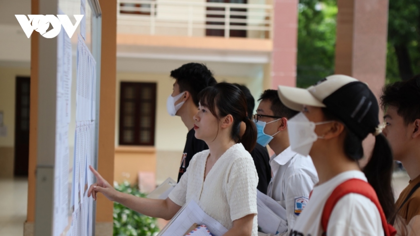 Thi lớp 10 ở Hà Nội: Tỷ lệ chọi giữa nội thành và ngoại thành ngày càng phân hóa