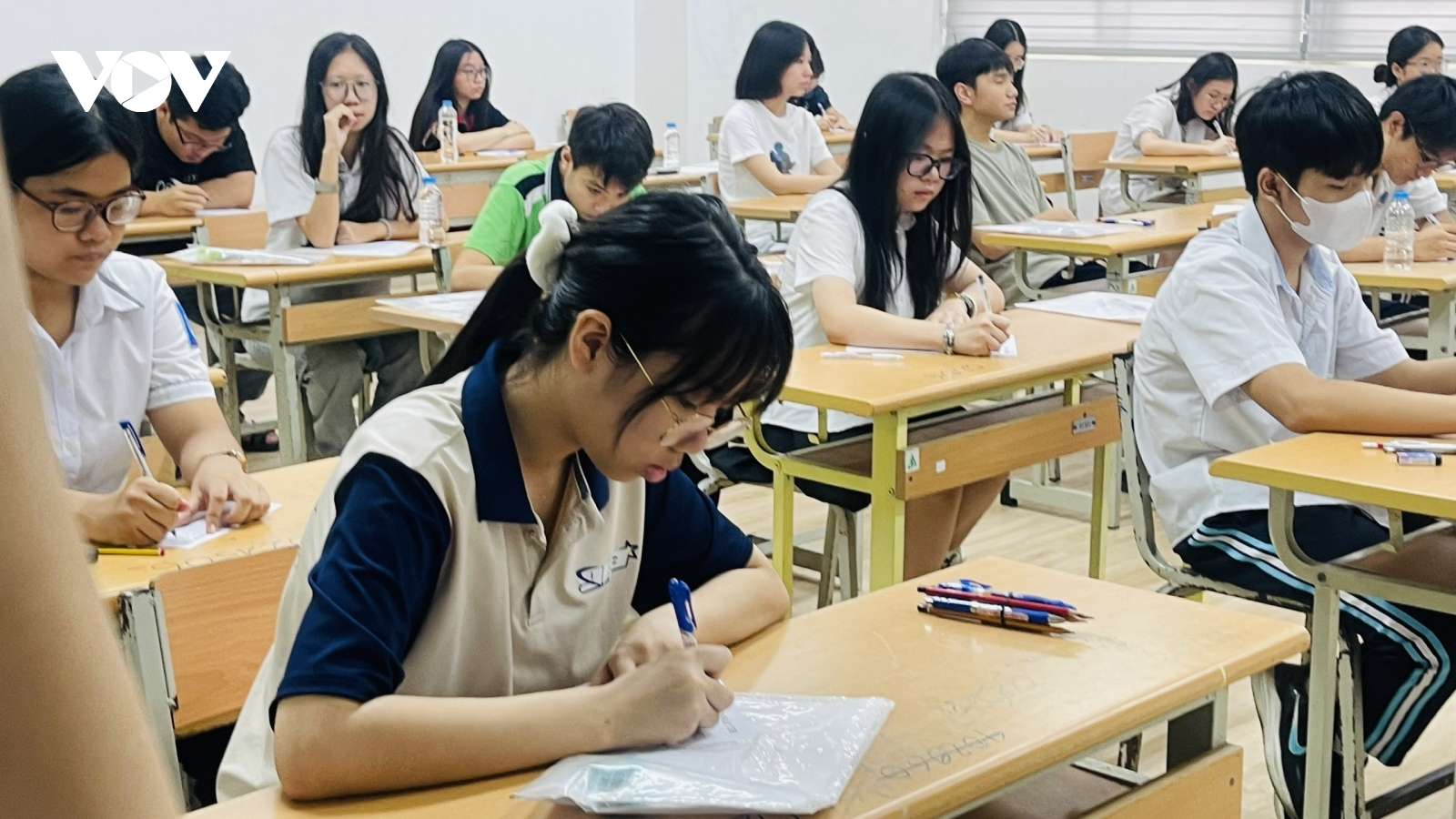 Thi lớp 10 Hà Nội 2026: Thay đổi nguyện vọng trực tuyến, theo dõi tỷ lệ chọi