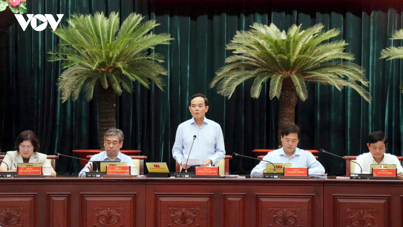 Bí thư TP.HCM: Chi khoảng 7.000 tỷ để miễn phí xe buýt, khám sức khỏe toàn dân