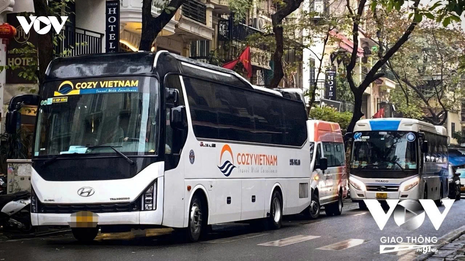 Hà Nội đề xuất cho xe hợp đồng 29 chỗ hoạt động 24/24 giờ
