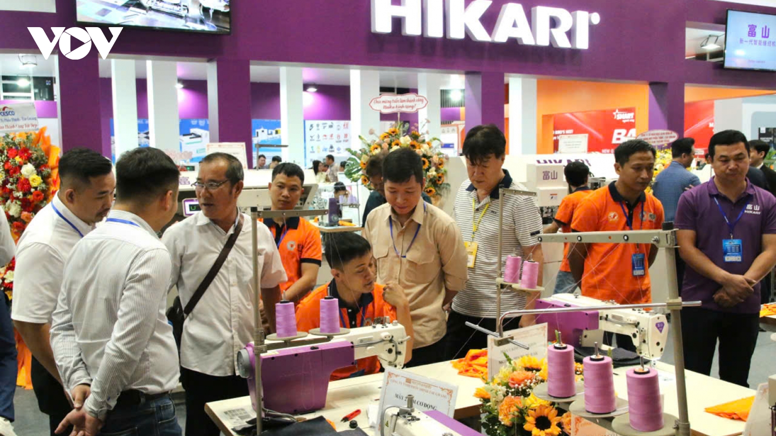 Chuyển đổi công nghệ: Giải pháp cho doanh nghiệp dệt may "bền sức"