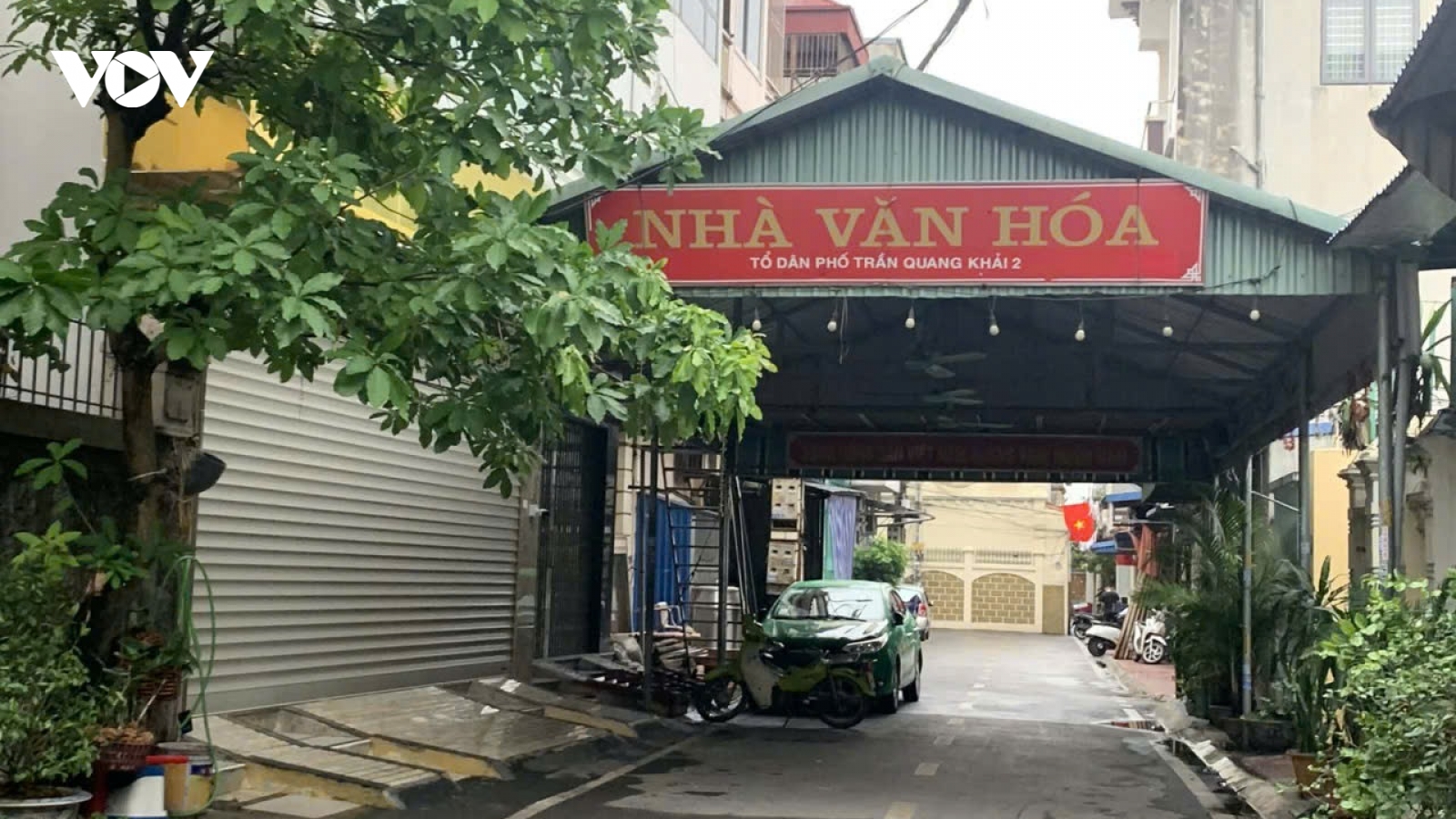 Nhà văn hóa như "rạp đám cưới" giữa đường dân sinh ở Ninh Bình