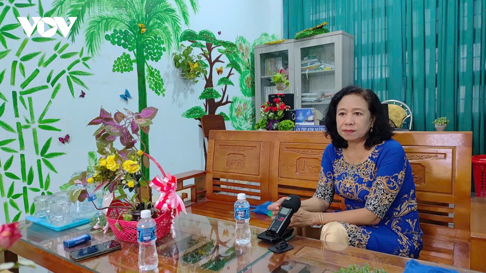 Cô giáo Chăm “giữ lửa” với nghề