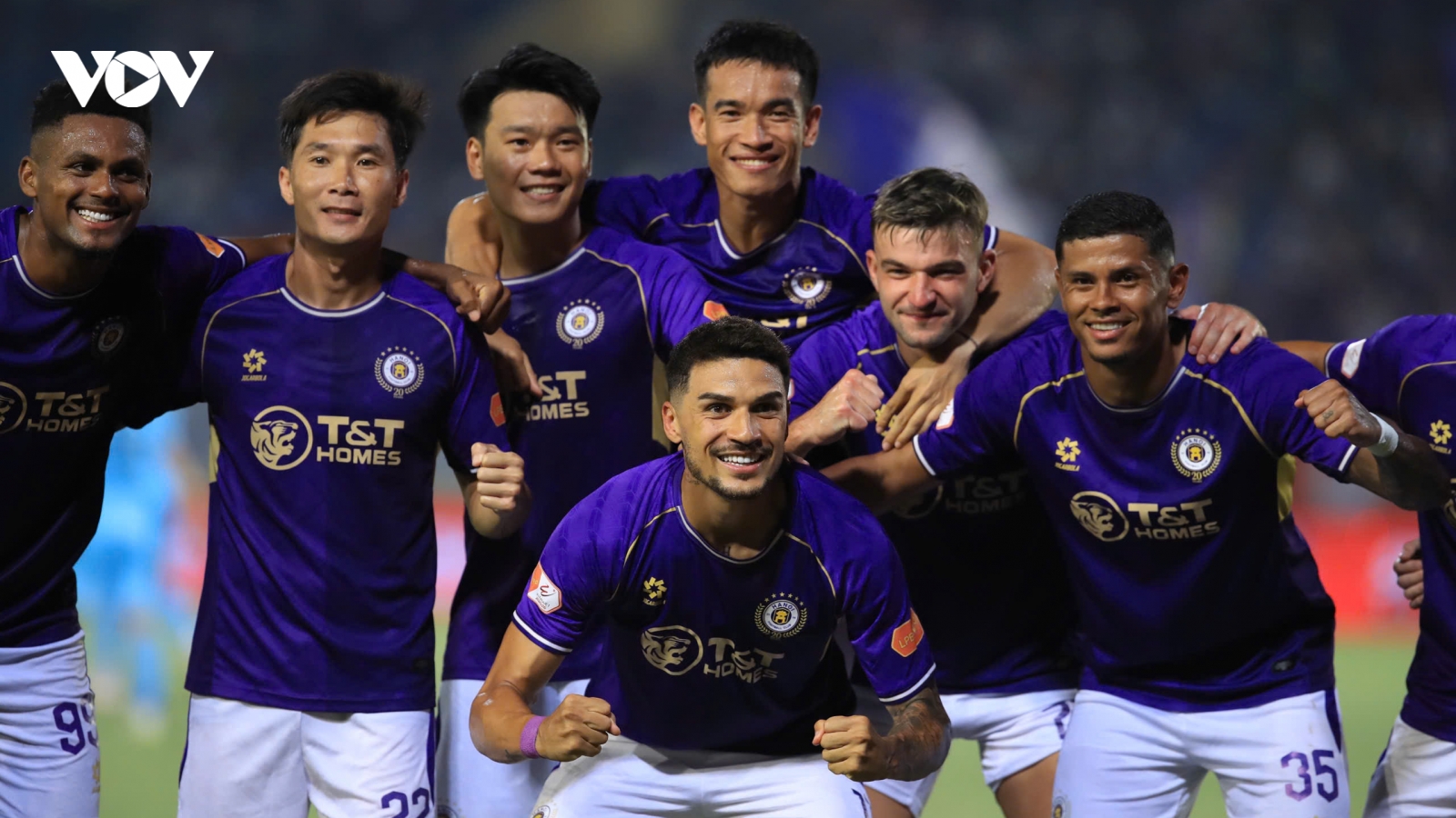 Hoàng Hên tỏa sáng, Hà Nội FC gieo sầu cho Nam Định