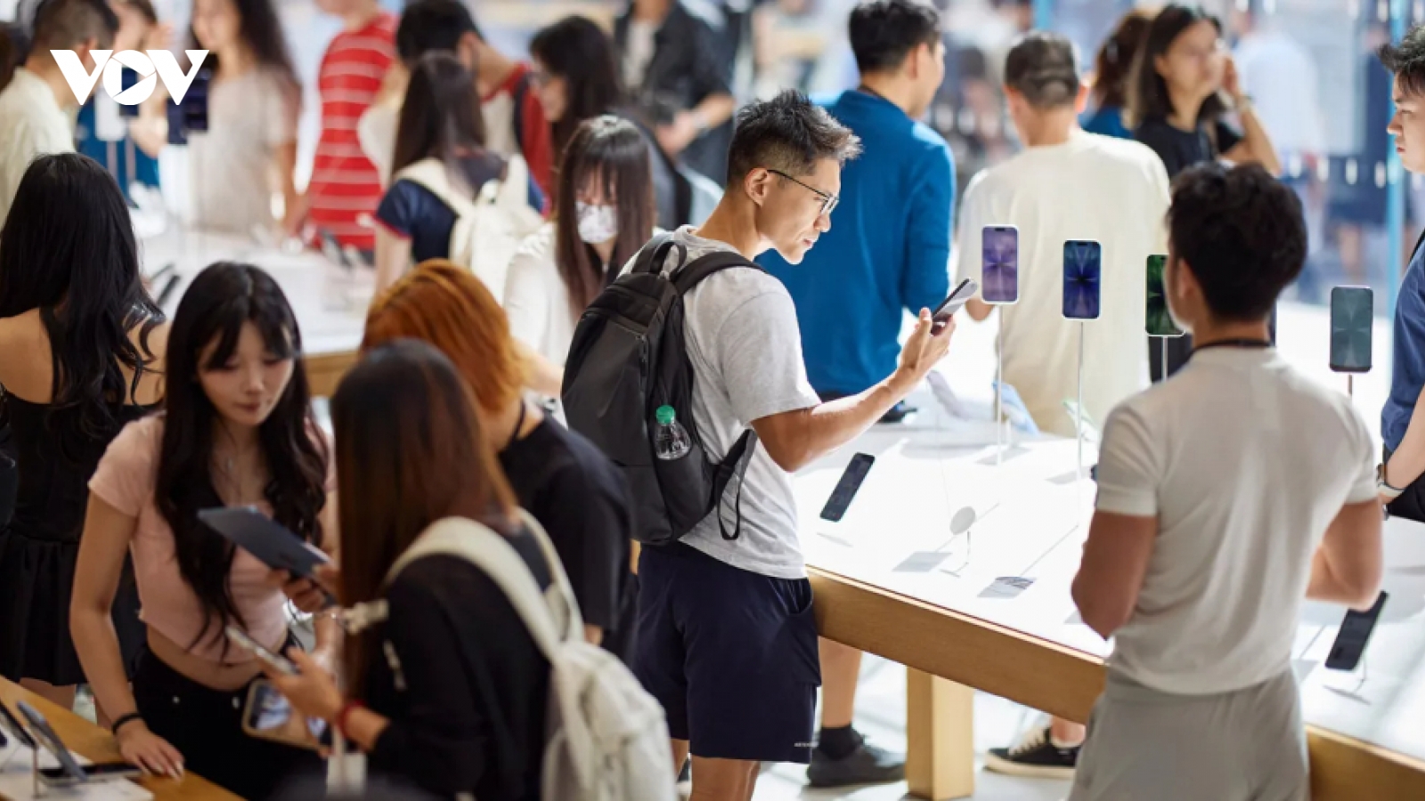 iPhone 17 Pro xuống giá mạnh, Apple quyết giữ thị phần tại Trung Quốc