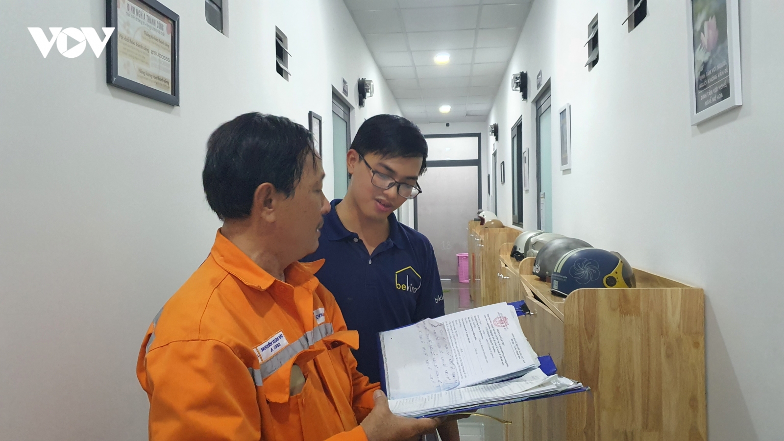 Điện lực TP.HCM cung cấp nhiều kênh liên hệ để được cấp điện nhà trọ đúng giá