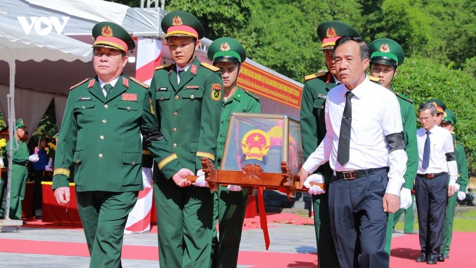 Thanh Hóa truy điệu và an táng hài cốt 19 anh hùng, liệt sỹ hy sinh tại Lào